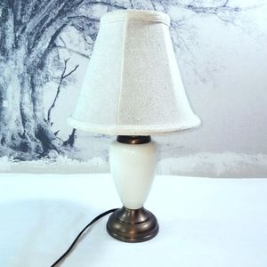 Luminaire Off White Small Table Lamp w/ Lamp Shade
